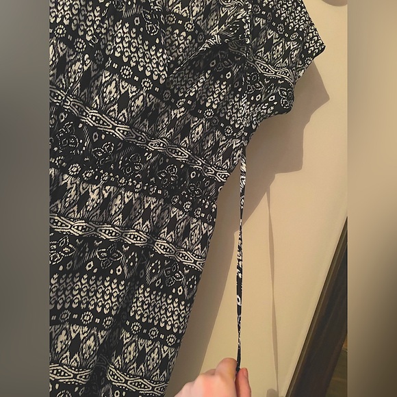 Forever 21 Maxi Dress. - Picture 8 of 10